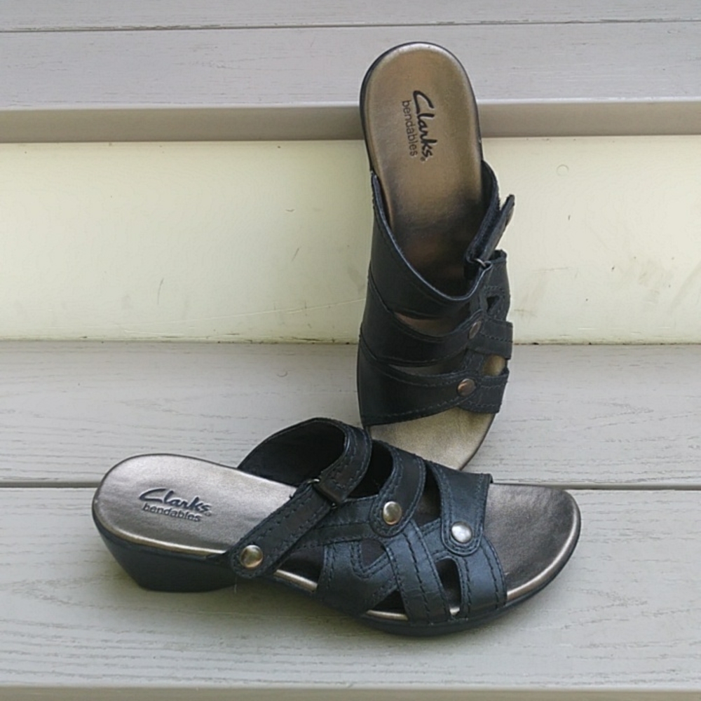 Firm Final price!*Bendables sandals(8.5M)